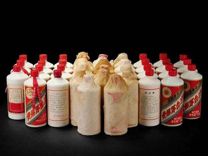 潭牛镇日照岚山回收酒价格哪里回收(附近上门回收茅台酒）?